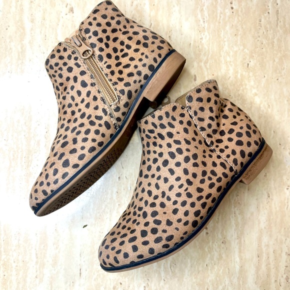 Cheetah Print Kids Boots size 13 - Picture 2 of 4
